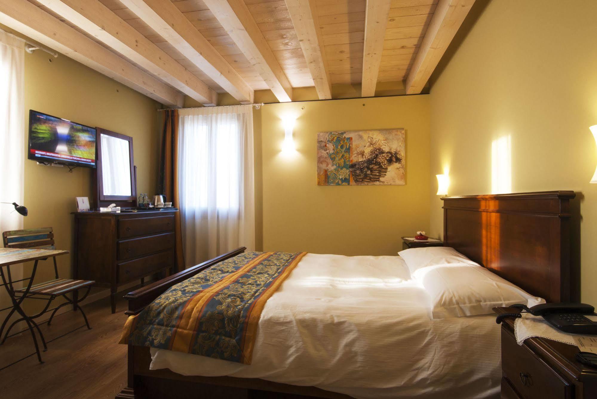 Casa Dei Racconti Guest House Ceggia Ngoại thất bức ảnh